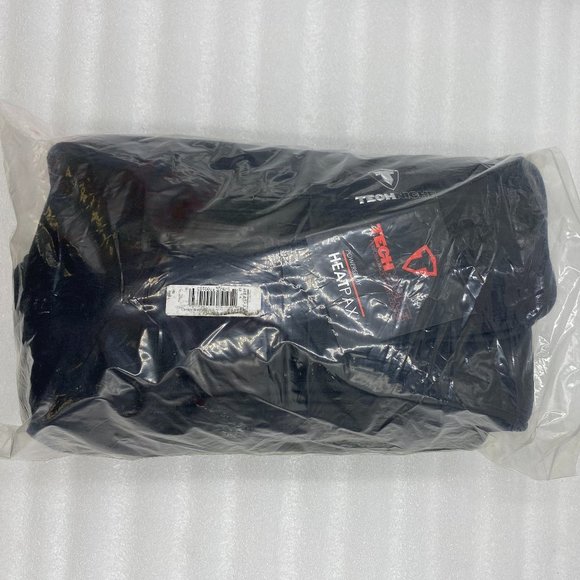 Techniche Air Activated Heating Stadium Blanket - Picture 2 of 7